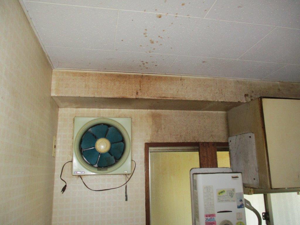 天井からの漏水